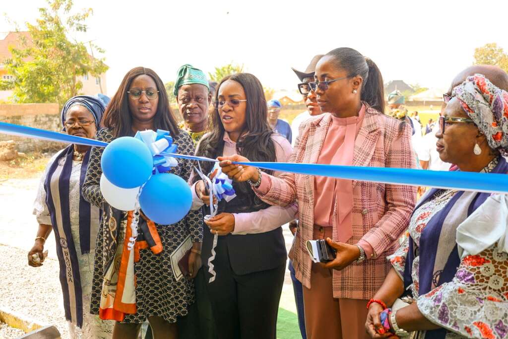 Mrs. Wunmi Eniola-Jegede, group coordinating director, Sifax Group, representing the chairman, at the commissioning
